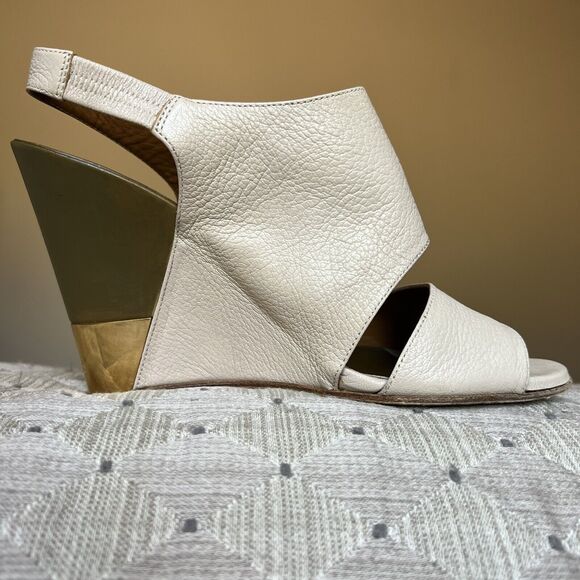 Chloe Estel Tan Leather Wedge Slingback Sandals Gold Accent Women’s EU 38 US 7.5 - Picture 2 of 16